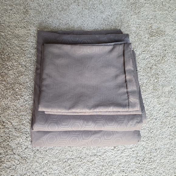 Other - Queen Sheet Set